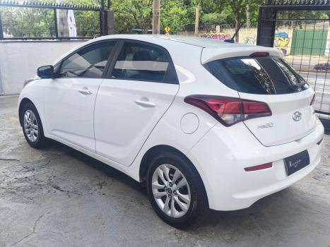 HYUNDAI HB 20 Hatch 1.6 16V 4P FLEX COMFORT PLUS AUTOM�TICO, Foto 5