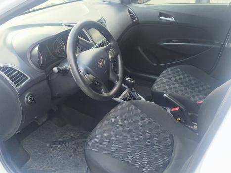 HYUNDAI HB 20 Hatch 1.6 16V 4P FLEX COMFORT PLUS AUTOM�TICO, Foto 7