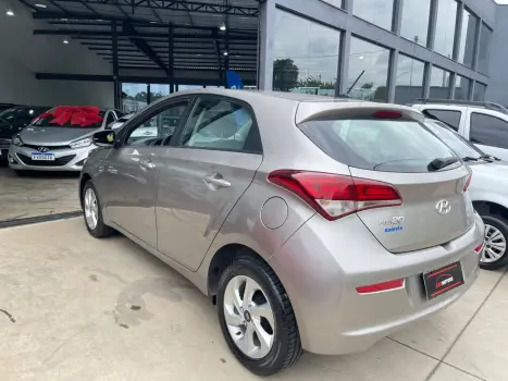 HYUNDAI HB 20 Hatch 1.6 16V 4P PREMIUM FLEX AUTOM�TICO, Foto 4