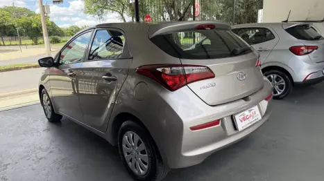 HYUNDAI HB 20 Hatch 1.0 12V 4P FLEX UNIQUE, Foto 6