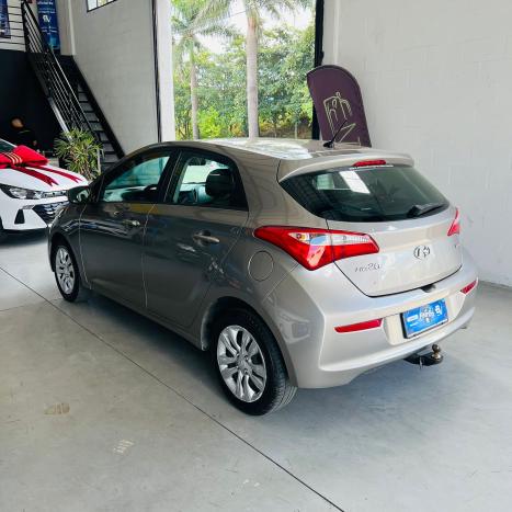 HYUNDAI HB 20 Hatch 1.0 12V 4P FLEX TGDI TURBO COMFORT PLUS, Foto 6