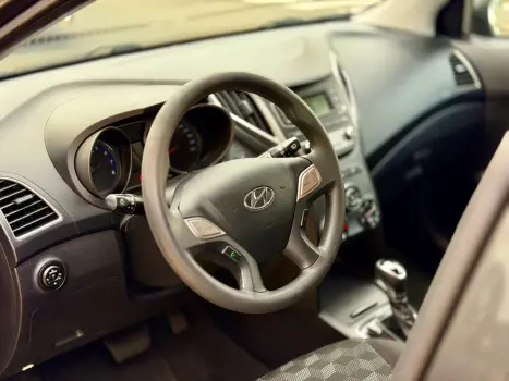 HYUNDAI HB 20 Hatch 1.6 16V 4P FLEX COMFORT, Foto 9