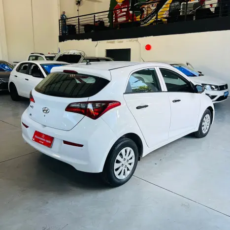 HYUNDAI HB 20 Hatch 1.0 12V 4P FLEX UNIQUE, Foto 4