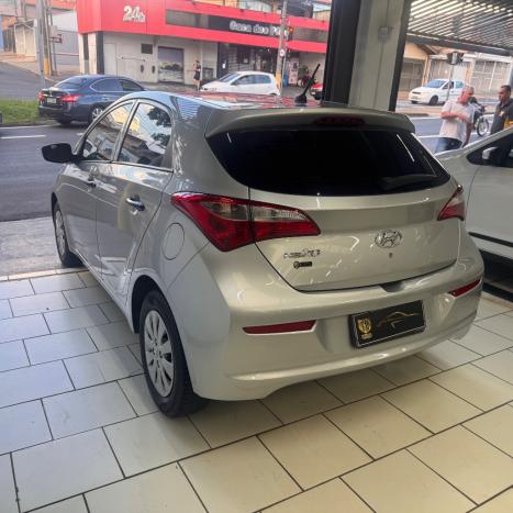 HYUNDAI HB 20 Hatch 1.0 12V 4P FLEX COMFORT, Foto 4