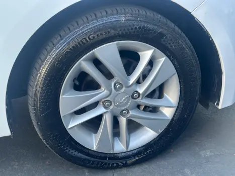 HYUNDAI HB 20 Hatch 1.6 16V 4P PREMIUM FLEX AUTOM�TICO, Foto 14