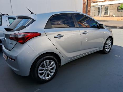 HYUNDAI HB 20 Hatch 1.6 16V 4P COMFORT FLEX 5 ANOS AUTOM�TICO, Foto 10