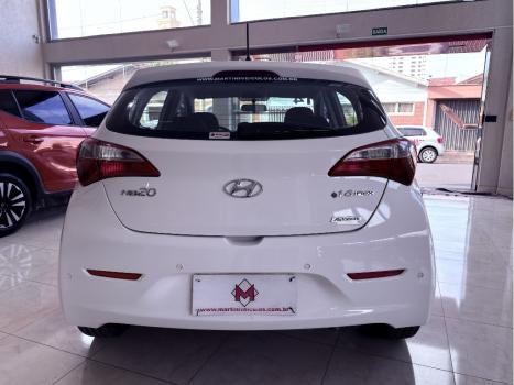 HYUNDAI HB 20 Hatch 1.6 16V 4P FLEX COMFORT PLUS AUTOM�TICO, Foto 5