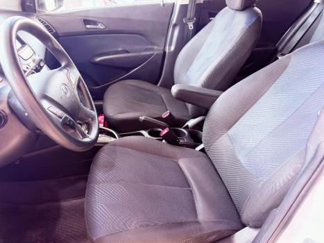 HYUNDAI HB 20 Hatch 1.6 16V 4P FLEX COMFORT PLUS AUTOM�TICO, Foto 9