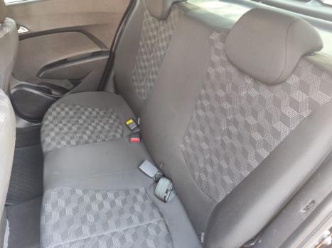 HYUNDAI HB 20 Hatch 1.6 16V 4P FLEX COMFORT PLUS AUTOM�TICO, Foto 13