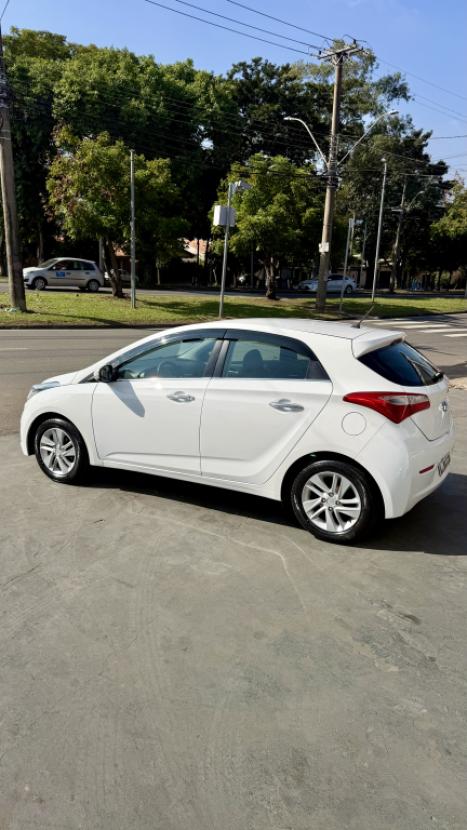 HYUNDAI HB 20 Hatch 1.6 16V 4P PREMIUM FLEX AUTOM�TICO, Foto 5