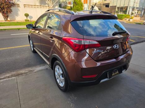 HYUNDAI HB 20 Hatch X 1.6 16V 4P PREMIUM FLEX AUTOM�TICO, Foto 4
