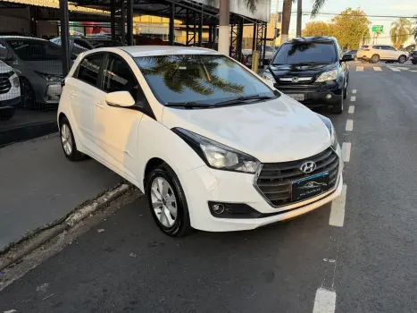 HYUNDAI HB 20 Hatch 1.6 16V 4P FLEX COMFORT PLUS AUTOM�TICO, Foto 3