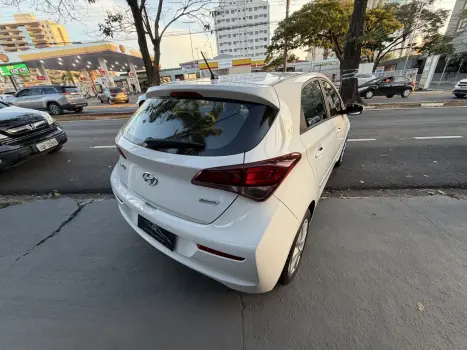 HYUNDAI HB 20 Hatch 1.6 16V 4P FLEX COMFORT PLUS AUTOM�TICO, Foto 7