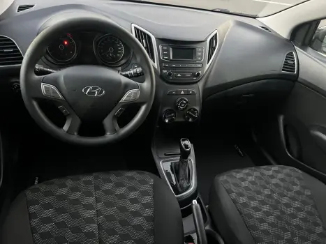HYUNDAI HB 20 Hatch 1.6 16V 4P FLEX COMFORT PLUS AUTOM�TICO, Foto 9