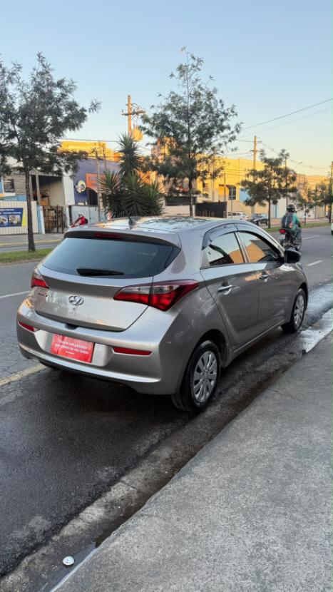 HYUNDAI HB 20 Hatch 1.0 12V 4P FLEX UNIQUE, Foto 4