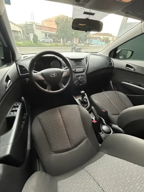 HYUNDAI HB 20 Hatch 1.0 12V 4P FLEX COMFORT PLUS, Foto 2