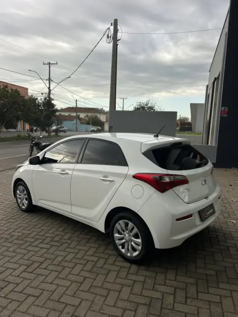 HYUNDAI HB 20 Hatch 1.0 12V 4P FLEX COMFORT PLUS, Foto 4