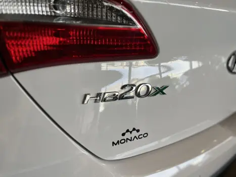 HYUNDAI HB 20 Hatch X 1.6 16V 4P PREMIUM FLEX AUTOM�TICO, Foto 3