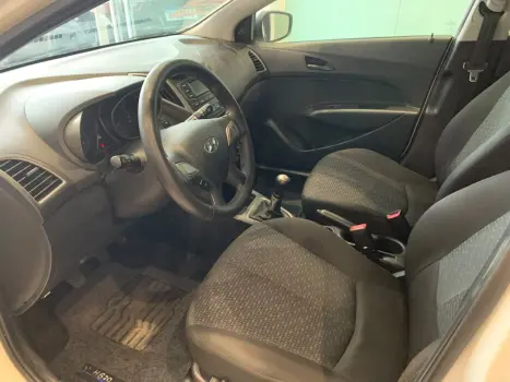 HYUNDAI HB 20 Hatch 1.0 12V 4P FLEX UNIQUE, Foto 4