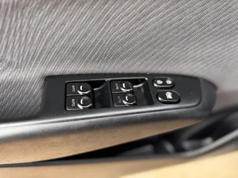 HYUNDAI HB 20 Sedan 1.6 16V 4P FLEX PREMIUM AUTOM�TICO, Foto 28