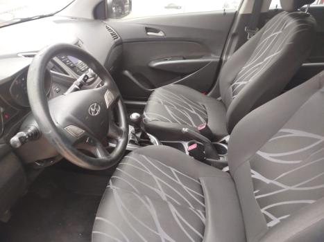 HYUNDAI HB 20 Sedan 1.0 12V 4P FLEX COMFORT PLUS, Foto 8