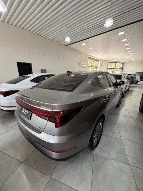 HYUNDAI HB 20 Sedan 1.0 12V 4P FLEX TGDI TURBO COMFORT AUTOM�TICO, Foto 4