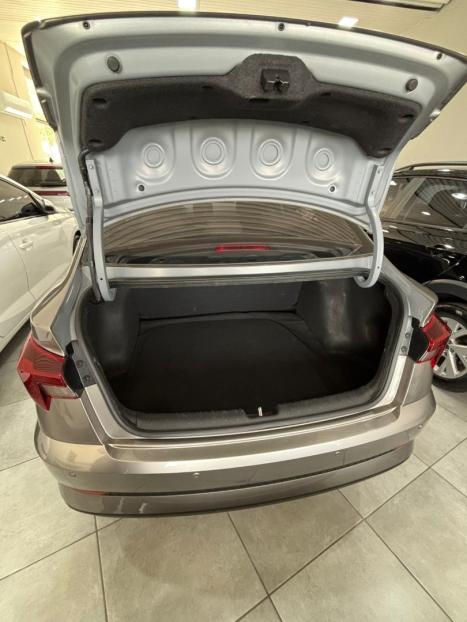 HYUNDAI HB 20 Sedan 1.0 12V 4P FLEX TGDI TURBO COMFORT AUTOM�TICO, Foto 9