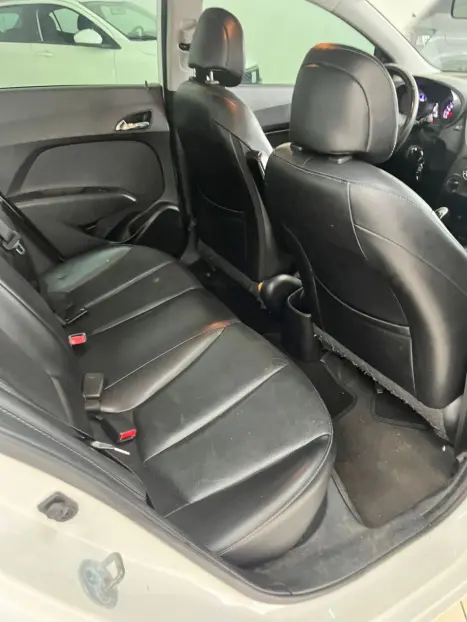 HYUNDAI HB 20 Sedan 1.6 16V 4P FLEX PREMIUM AUTOM�TICO, Foto 10