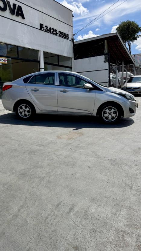 HYUNDAI HB 20 Sedan 1.0 12V 4P FLEX COMFORT PLUS, Foto 9