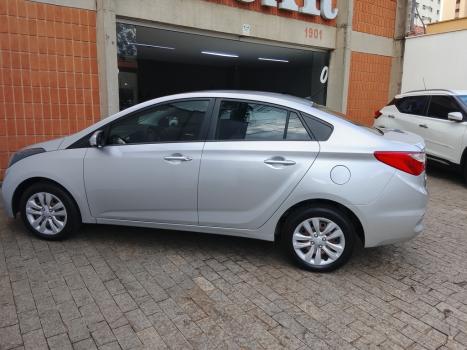HYUNDAI HB 20 Sedan 1.6 16V 4P FLEX COMFORT PLUS AUTOM�TICO, Foto 4