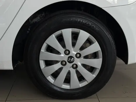 HYUNDAI HB 20 Sedan 1.6 16V 4P FLEX COMFORT PLUS, Foto 10