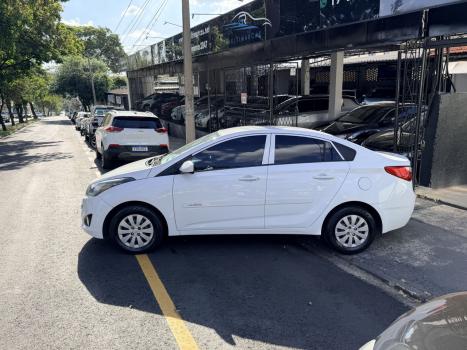 HYUNDAI HB 20 Sedan 1.6 16V 4P FLEX COMFORT PLUS, Foto 4