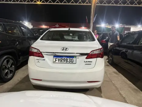 HYUNDAI HB 20 Sedan 1.6 16V 4P FLEX PREMIUM AUTOM�TICO, Foto 4