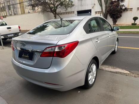 HYUNDAI HB 20 Sedan 1.6 16V 4P FLEX PREMIUM AUTOM�TICO, Foto 3