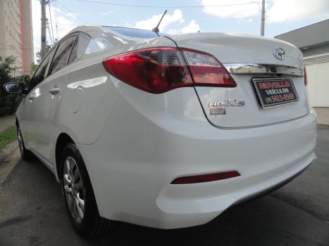 HYUNDAI HB 20 Sedan 1.0 12V 4P FLEX COMFORT PLUS, Foto 3
