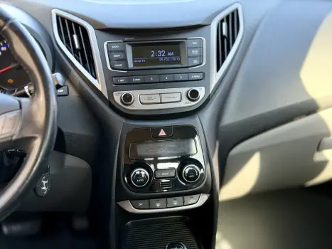 HYUNDAI HB 20 Sedan 1.6 16V 4P FLEX PREMIUM AUTOM�TICO, Foto 10