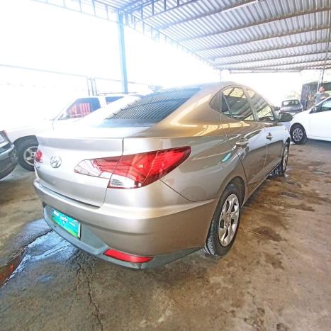 HYUNDAI HB 20 Sedan 1.0 12V 4P FLEX VISION, Foto 2
