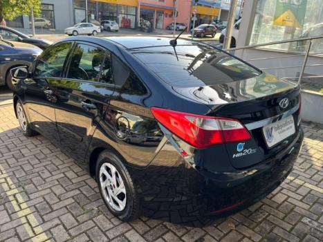 HYUNDAI HB 20 Sedan 1.6 16V 4P FLEX COMFORT PLUS, Foto 4