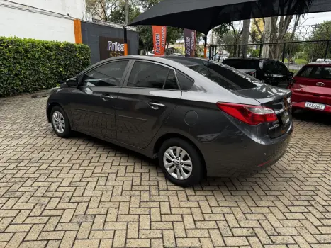 HYUNDAI HB 20 Sedan 1.0 12V 4P FLEX COMFORT PLUS, Foto 3