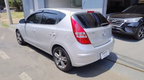 HYUNDAI I30 2.0 16V 4P, Foto 5