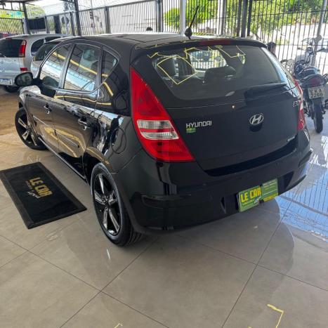 HYUNDAI I30 2.0 16V 4P, Foto 9