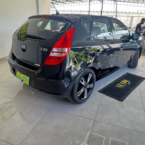 HYUNDAI I30 2.0 16V 4P, Foto 11