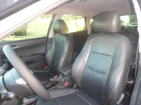 HYUNDAI I30 2.0 16V 4P AUTOM�TICO, Foto 17