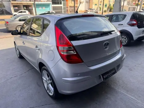 HYUNDAI I30 2.0 16V 4P AUTOM�TICO, Foto 10