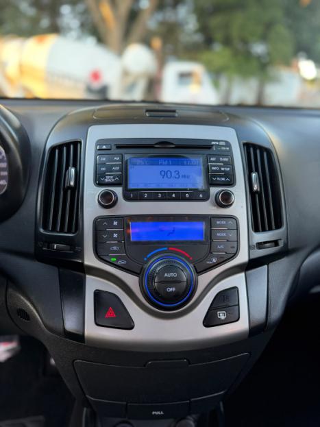 HYUNDAI I30 2.0 16V 4P GLS AUTOM�TICO, Foto 3