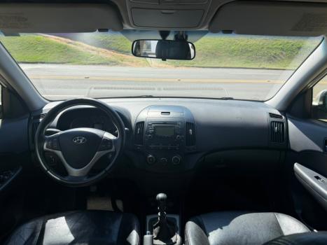 HYUNDAI I30 2.0 16V 4P, Foto 7