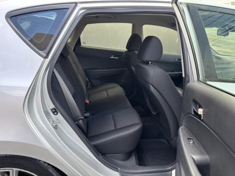 HYUNDAI I30 2.0 16V 4P GLS, Foto 15