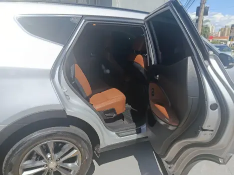 HYUNDAI Santa F� 3.3 V6 24V 4P 4X4 270 CV 7 LUGARES AUTOM�TICO, Foto 6