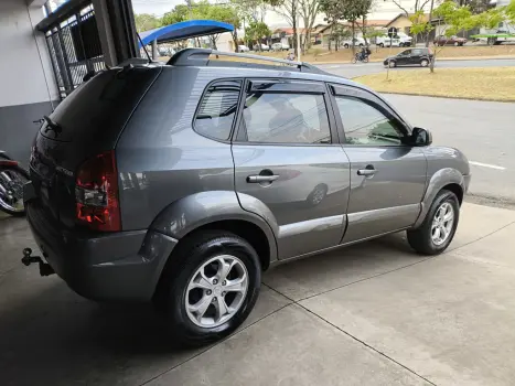 HYUNDAI Tucson 2.0 16V 4P GLS-B AUTOMÁTICO, Foto 17 HYUNDAI Tucson 2.0 16V 4P GLS-B AUTOMÁTICO, Foto 17