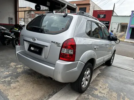 HYUNDAI Tucson 2.0 16V 4P GLS-B AUTOMÁTICO, Foto 8 HYUNDAI Tucson 2.0 16V 4P GLS-B AUTOMÁTICO, Foto 8